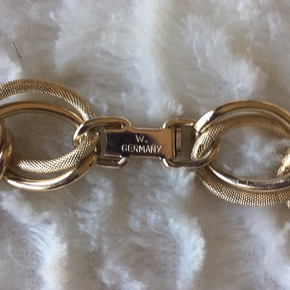 Vintage Signed Napier Necklace Gold. - Picture 6 of 8